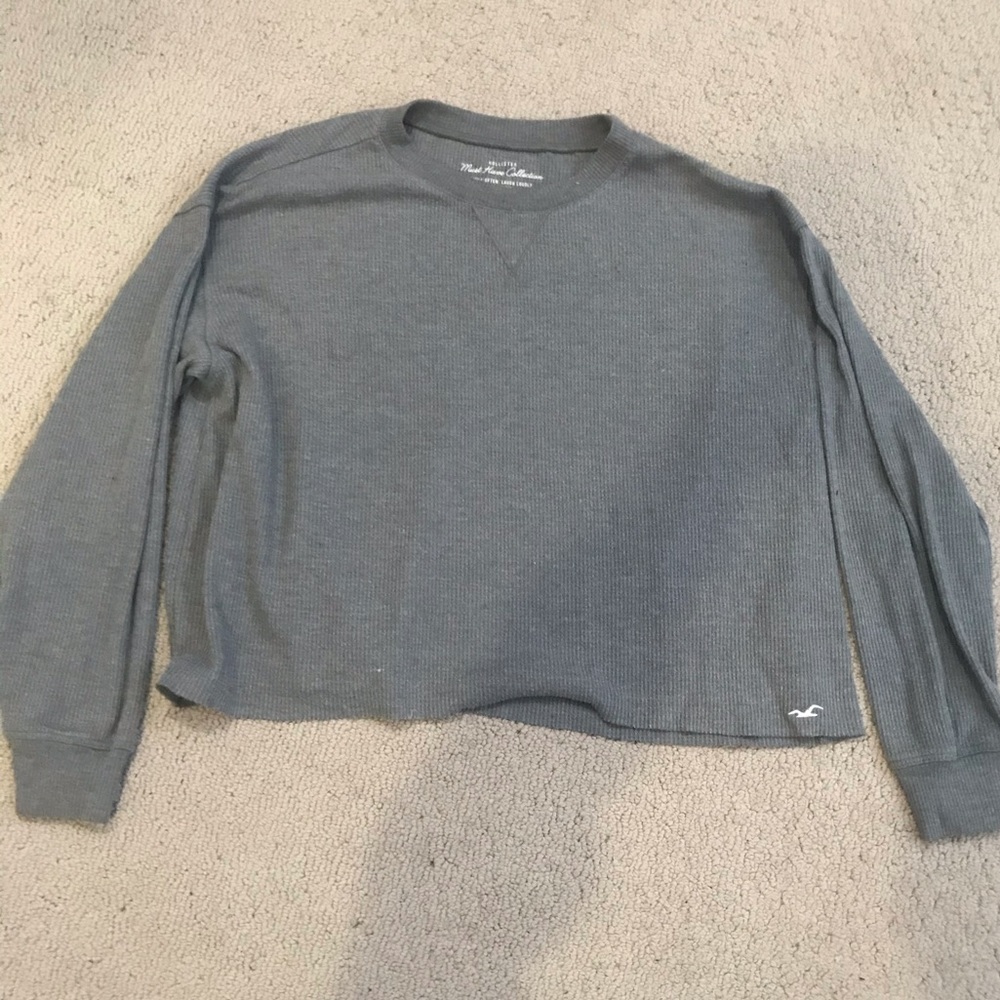grey loose long sleeve tee